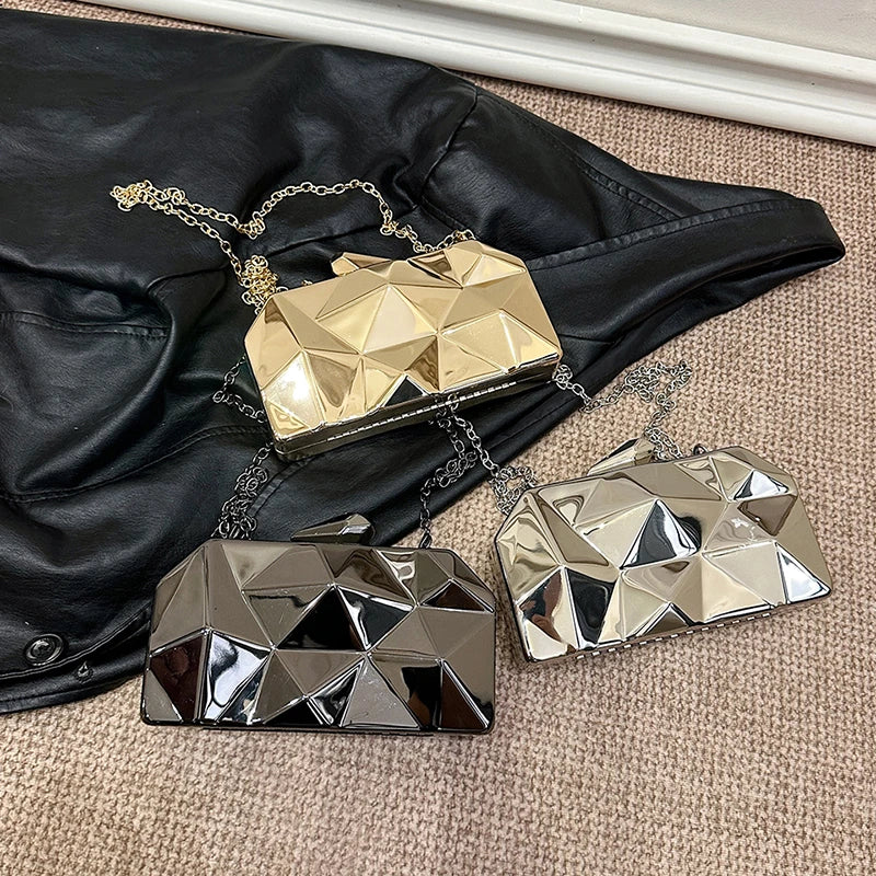 CHIC GLAM CLUTCH BAG