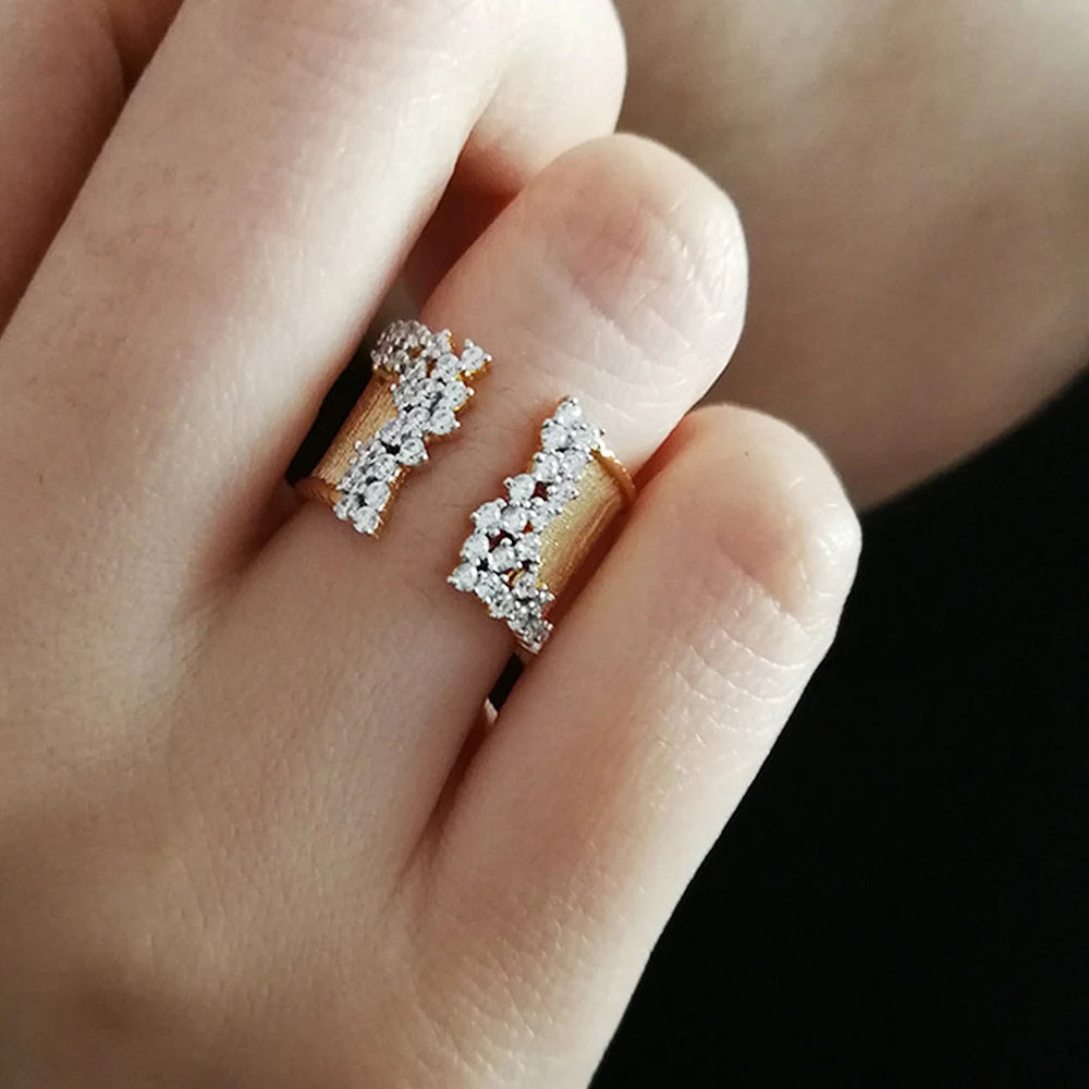 LUXURY RING