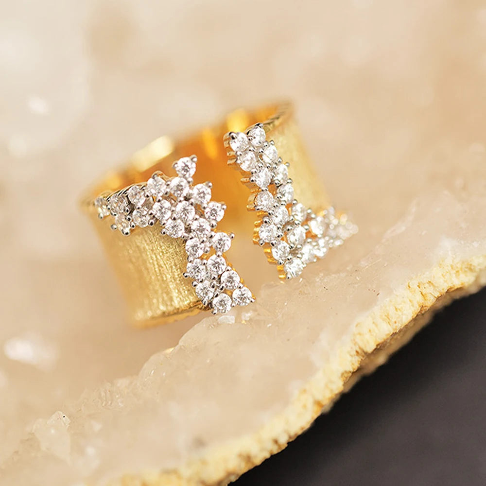 LUXURY RING